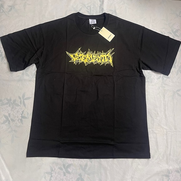 Vetements Other - Vetements Black Short-Sleeve Tee with Yellow Graphic Logo